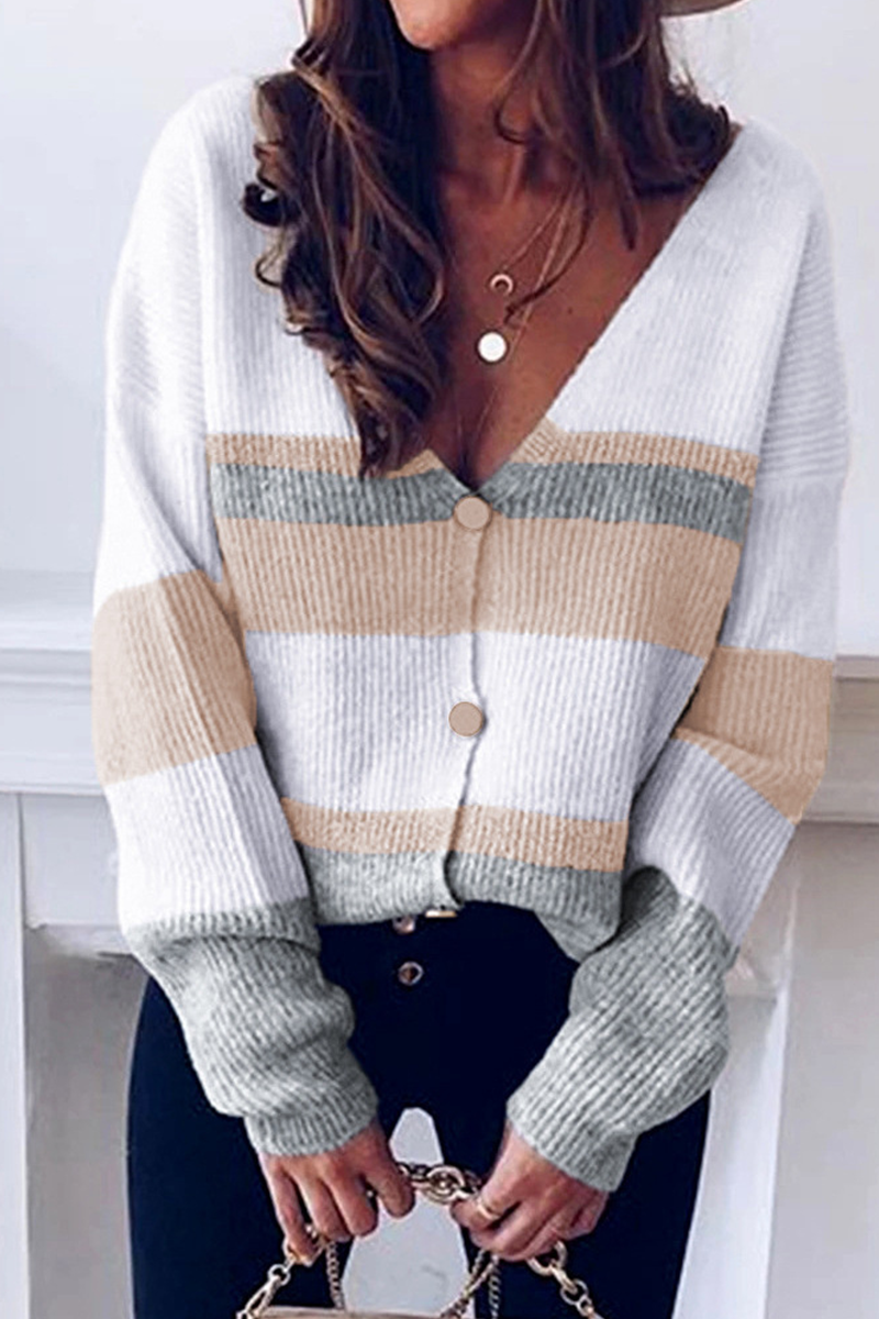 MB | Zeitlose und elegante Strickjacke Winter
