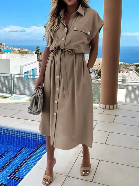 MB | Elegantes Kleid mit Knopfleiste