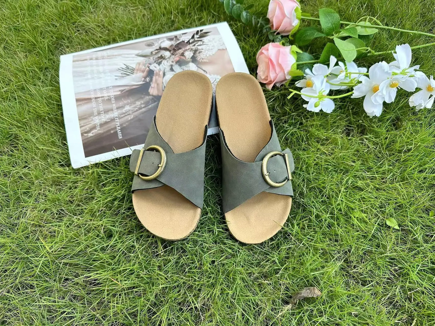 MB | Modische und minimalistische allgemeine Sandalen