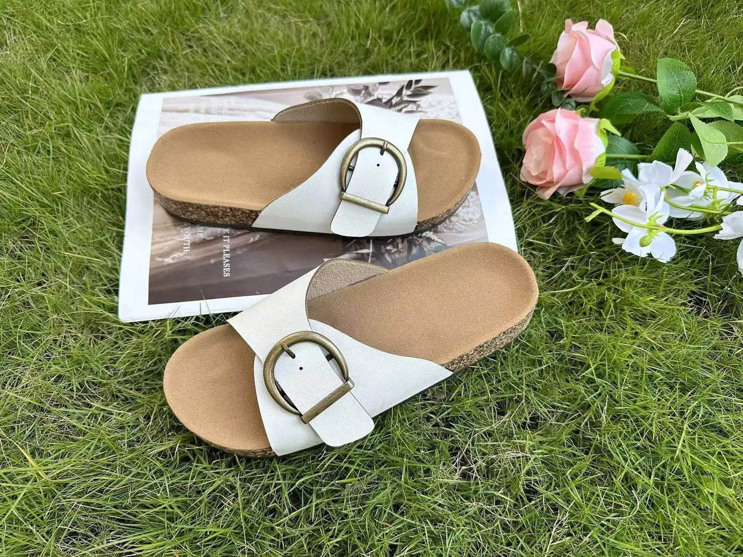 MB | Modische und minimalistische allgemeine Sandalen