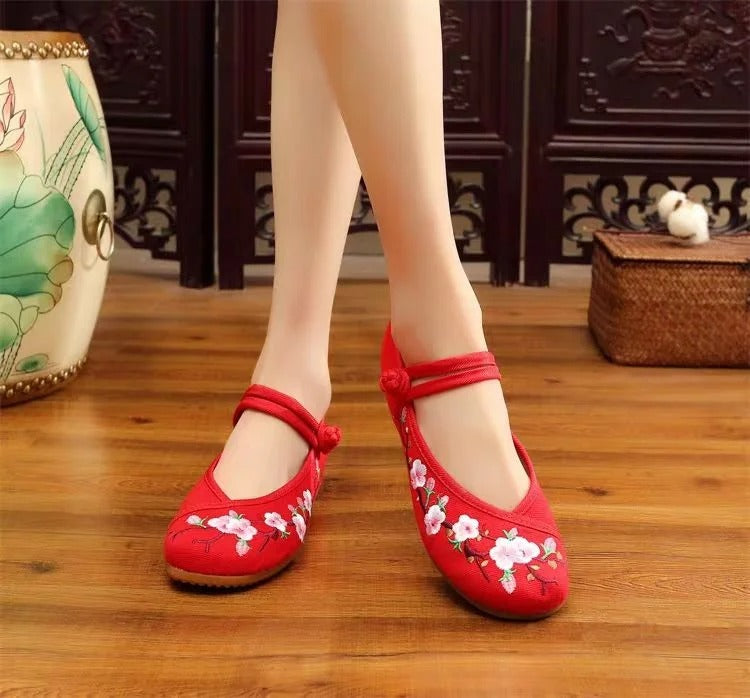 MB | Ballettschuhe mit Stickerei