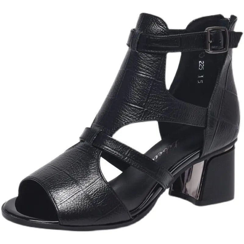 MB | Schuhe mit klobigem Absatz und verstellbarem Riemen