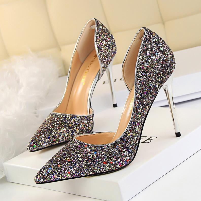 MB | Elegante glitzernde Stiletto-Absätze