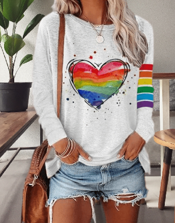 MB | Langärmeliges Shirt mit Regenbogenherz-Print