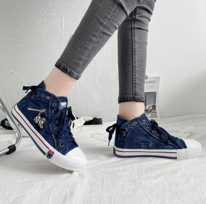 MB | Denim-Sneakers mit weißen Sohlen