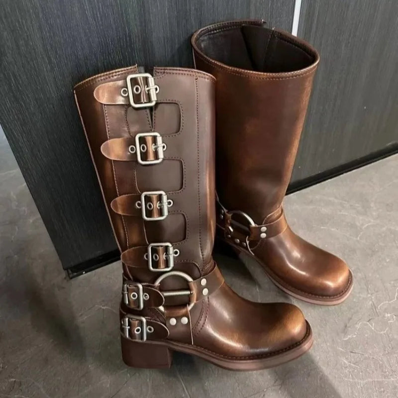 MB | Reitstiefel mit Schnallenriemen