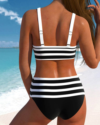 MB | Eleganter bunter Sommerbikini