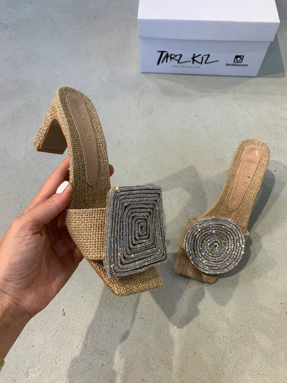 MB | Quadratische runde Sandalen mit Absätzen